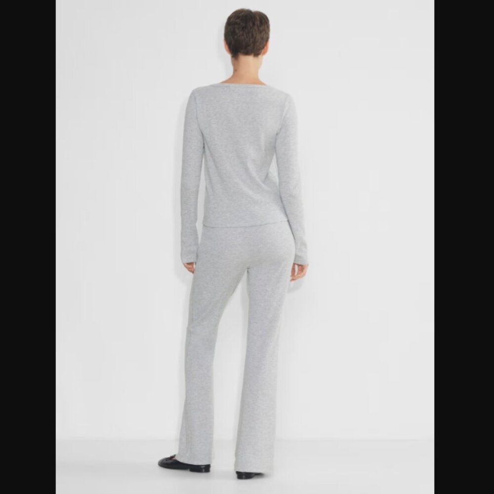 Aritzia Sunday Best Baby Waffle Rory Henley Long Sleeve Button Crewneck $35.00 - Picture 5 of 14